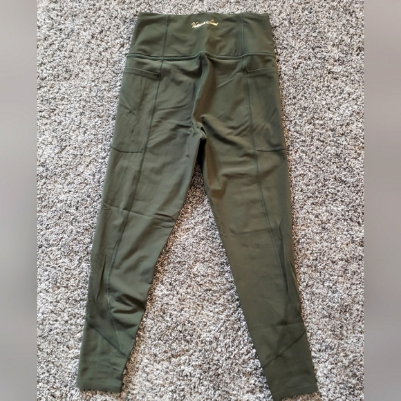 Victoria's Secret| High-Waisted Full Length Leggings with Pockets - Picture 2 of 4